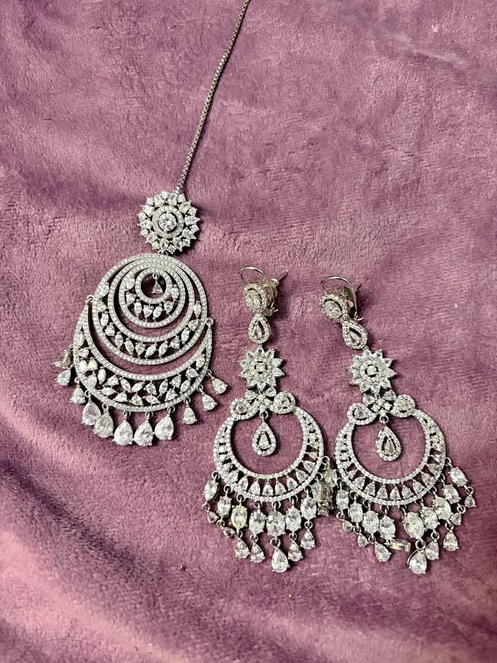 Silver Toned Maang Tikka and Chandelier Earring Set