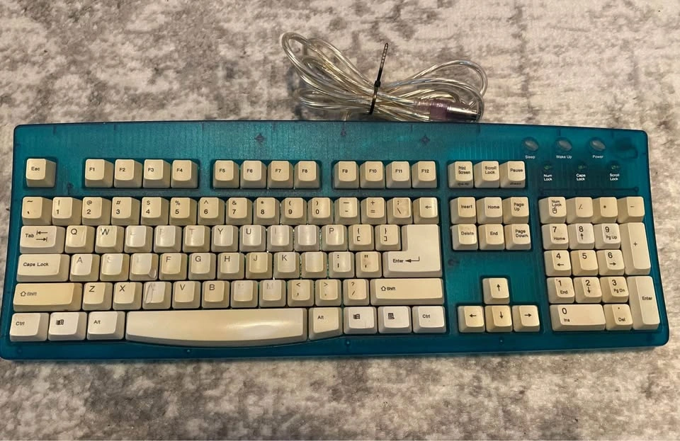 Vintage Keyboard & Mouse - photo 2