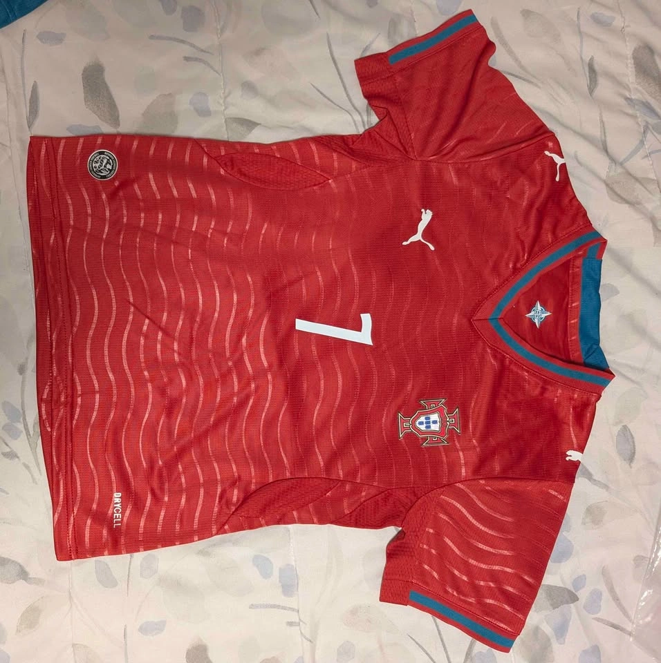 Kids Ronaldo World Cup Portugal Kit - photo 2