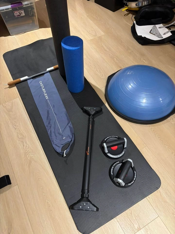 UPDATED - Home Gym Bundle – Mat, Pull-Up Bar, BOSU, Foam Rollers - photo 2