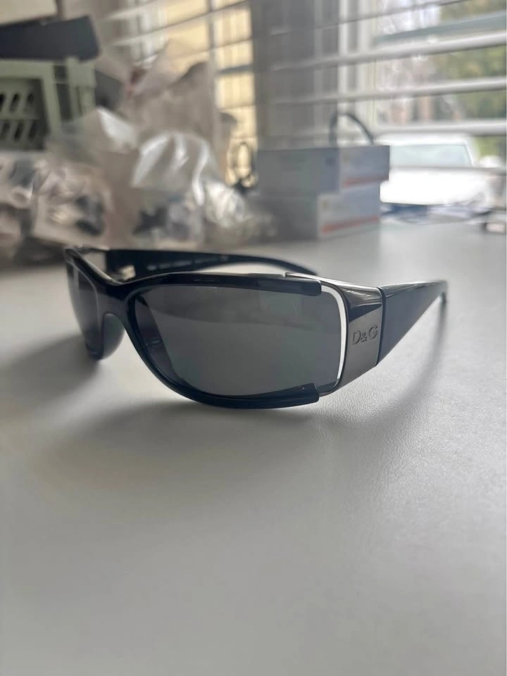 Dolce & Gabbana D&G Sunglasses – Black/Silver Wraparound