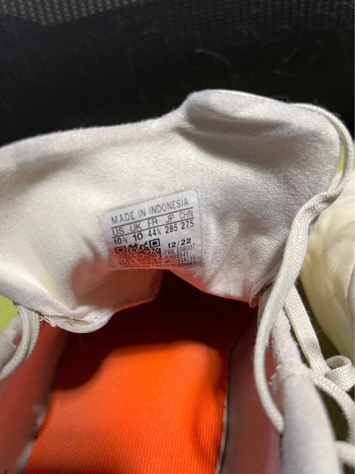Soccer cleats adult 10.5 - photo 2