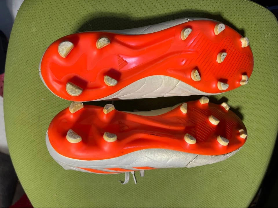 Soccer cleats adult 10.5 - photo 4