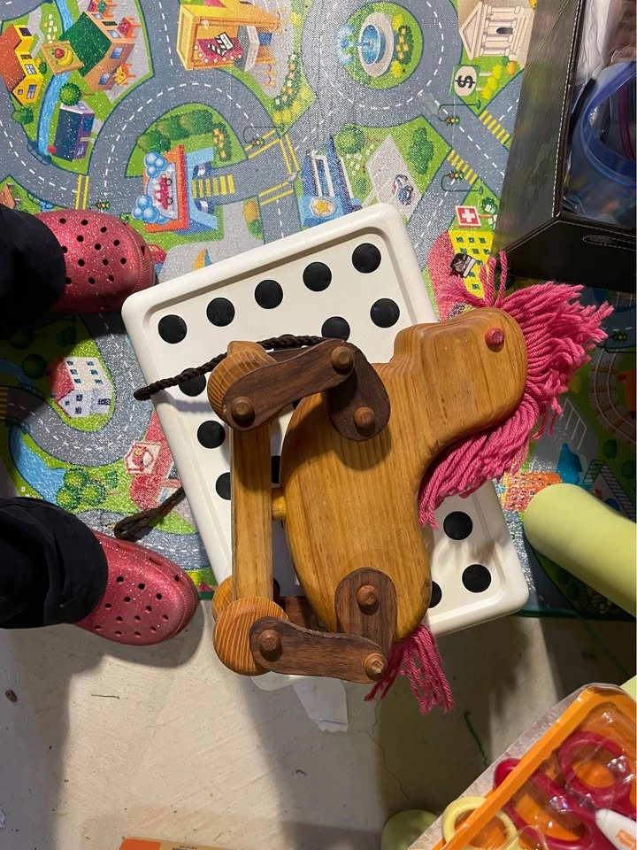 Vintage Hand Crafted Made in Canada Pull Toy - Horse - photo 3