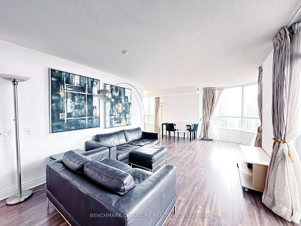 1 Bed 2 Baths Apartment
