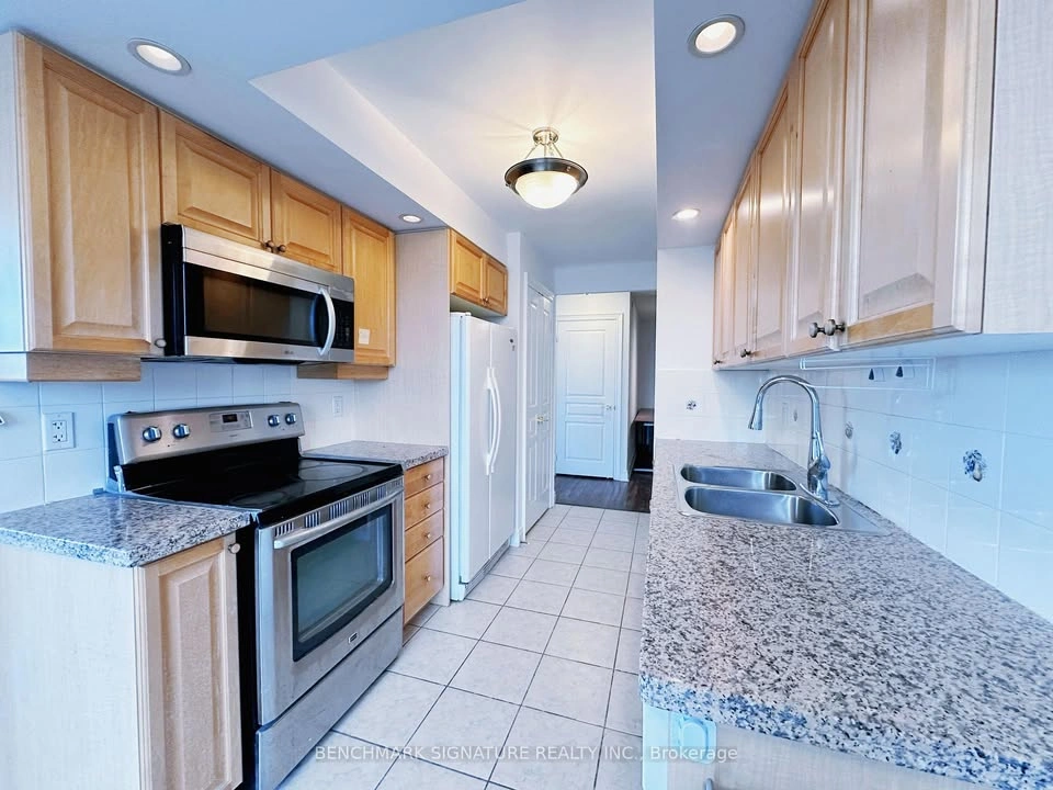 1 Bed 2 Baths Apartment - photo 3