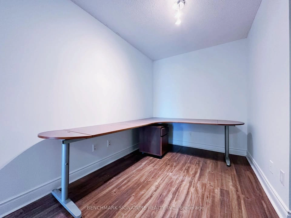1 Bed 2 Baths Apartment - photo 5