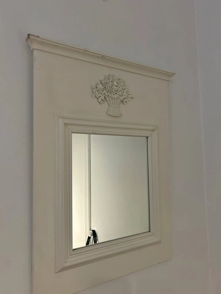 White French Style Wall Mirror — Floral Detail