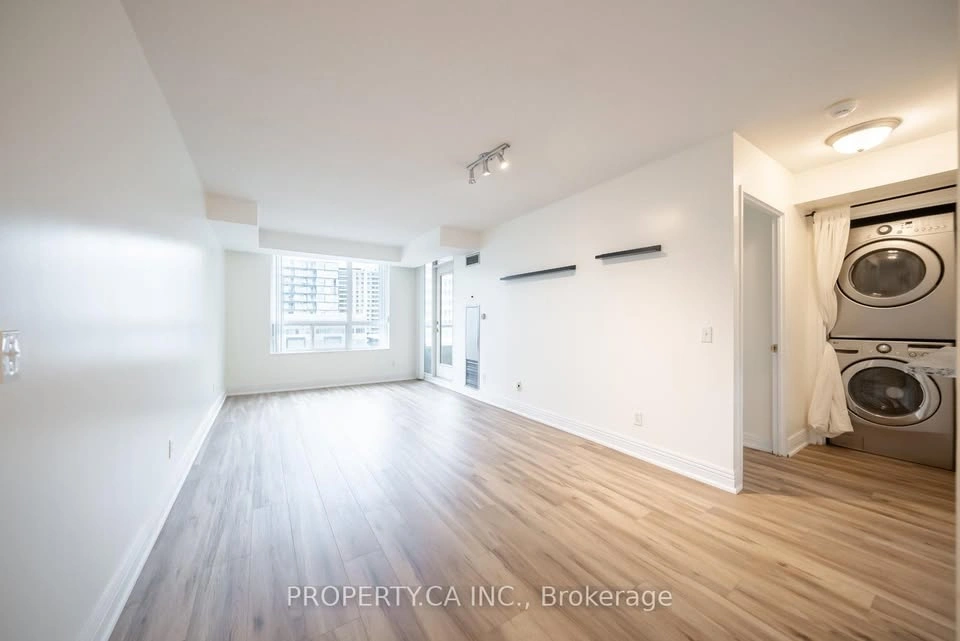 2 Beds 2 Baths Apartment - photo 2