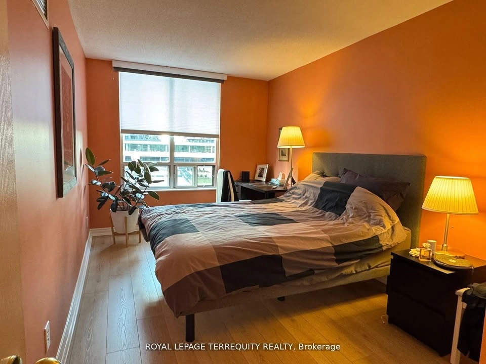 1 Bed 1 Bath Apartment - photo 3