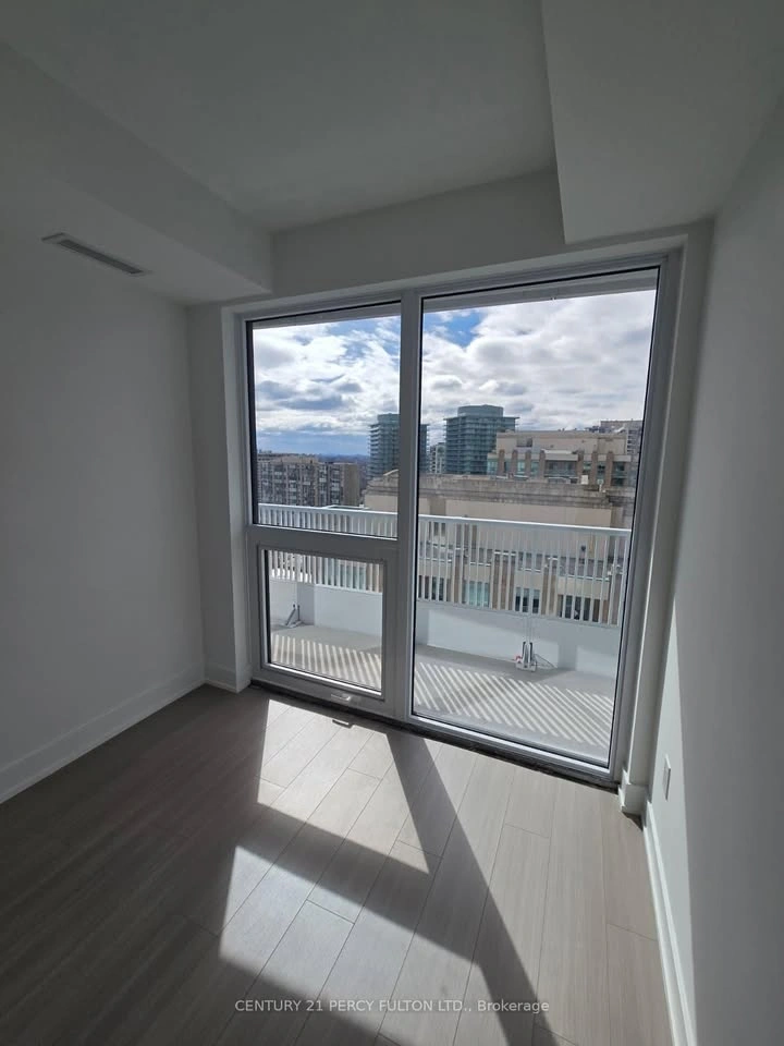 1 Bed 1 Bath Apartment - photo 3