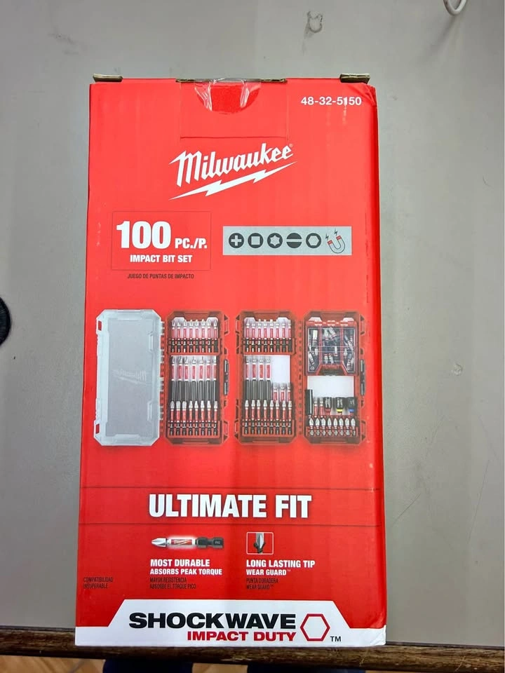 Milwaukee Driver Bit Set (100-Piece)