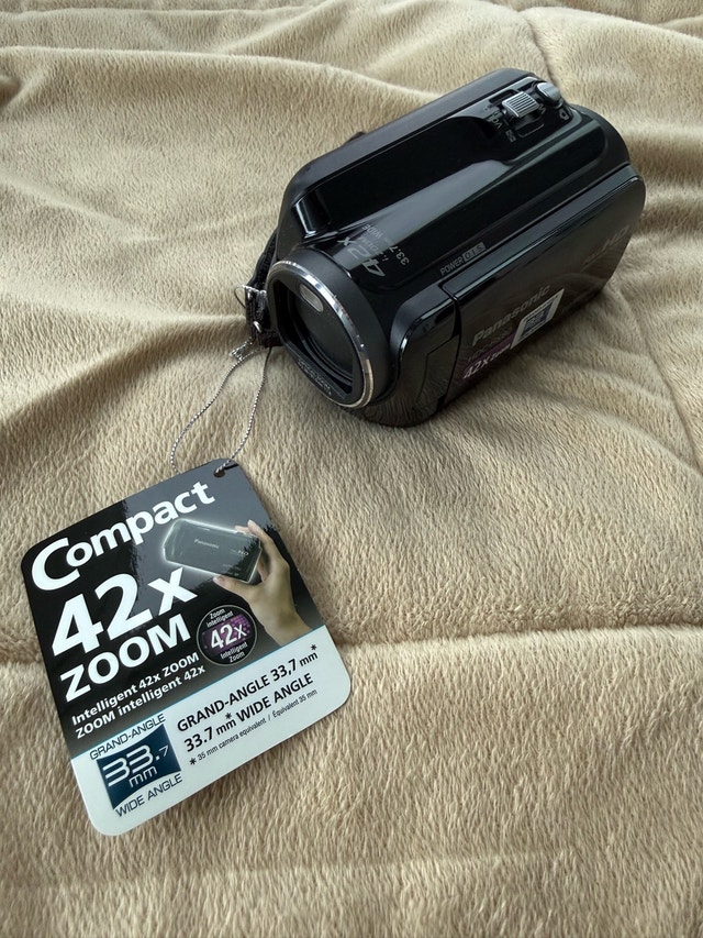 Panasonic HDC-HS80 HDD Digital Camera - photo 5