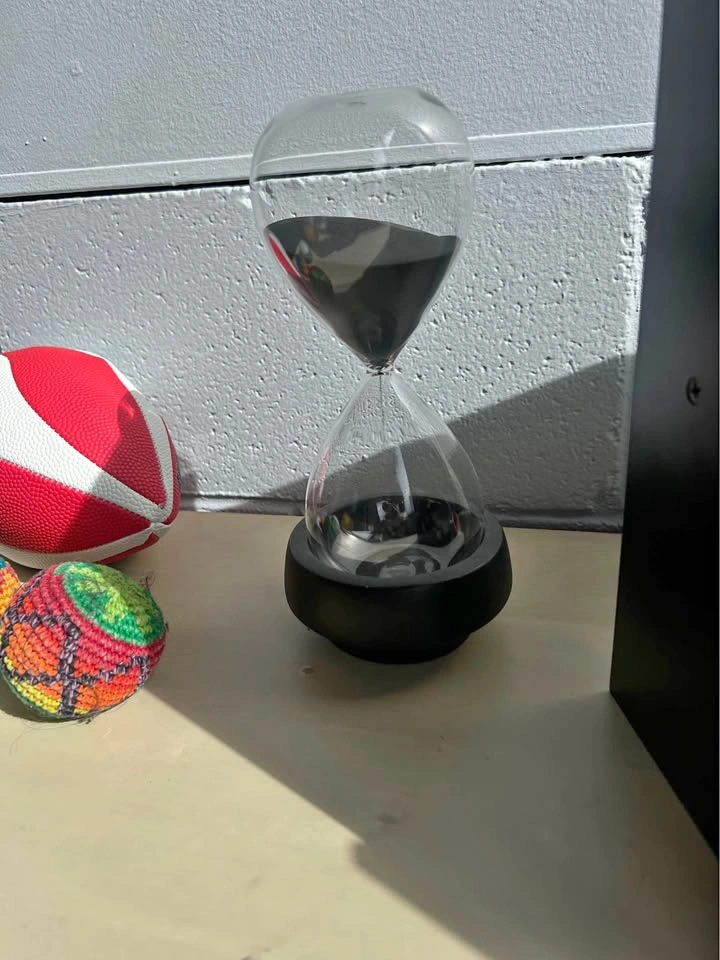 Black Sand Hourglass