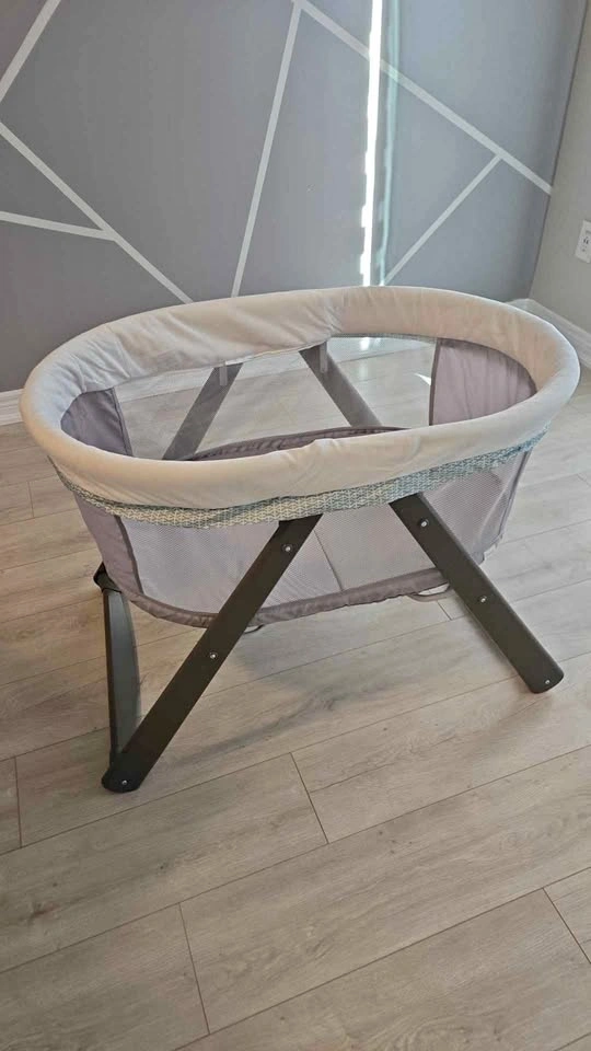 Ingenuity Foldaway Rocking Wood Bassinet - Wallace
