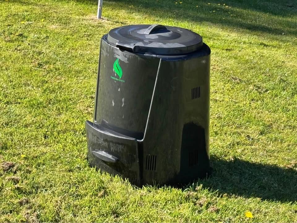 FreeGarden Earth Compost Bin - photo 4