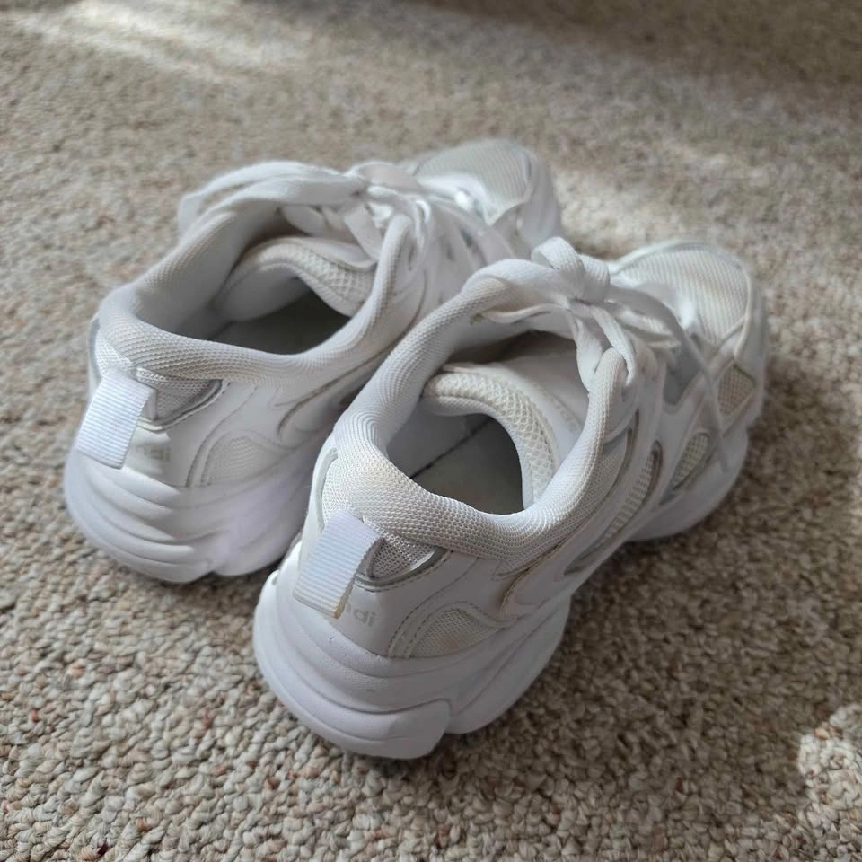 White Sprandi Sneakers - photo 3