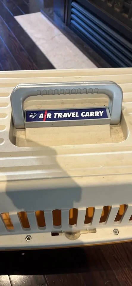 Small dog travel crate image indicator(4)