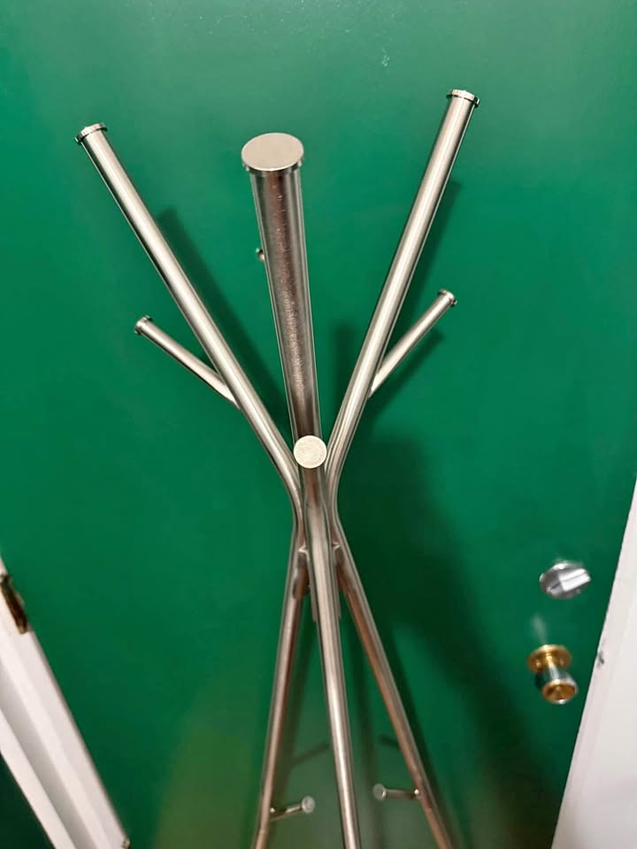 Hanger tree