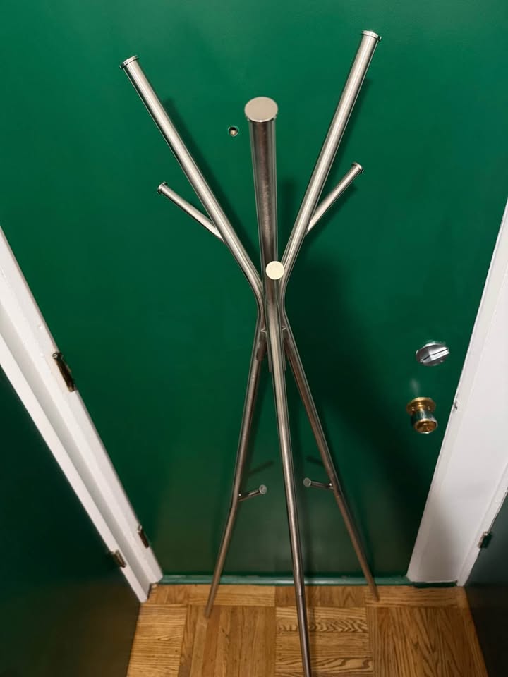 Hanger tree - photo 2