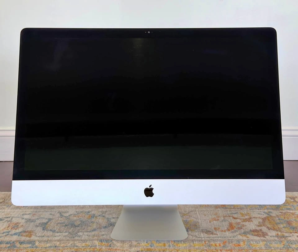iMac 27” 5K (2017) | 3.8GHz i5 | 32GB RAM | Radeon Pro 580 8GB |