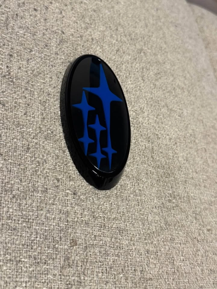 Subaru Front Emblem Overlay - Gloss Black w/ Blue Stars - photo 2