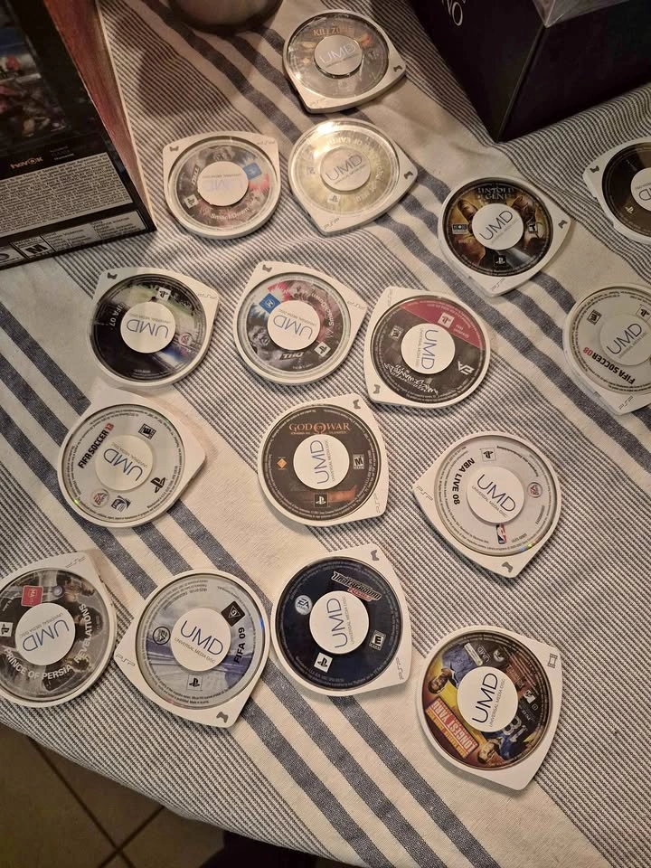 PSP UMD lot