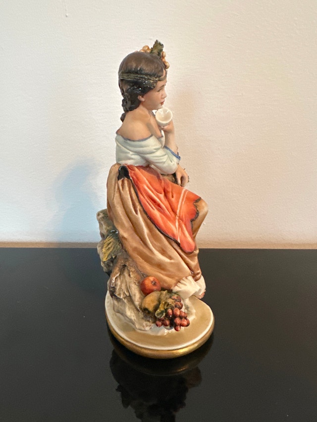 Porcelain Figurine "Autumn" by Luciano Cazzola - photo 4
