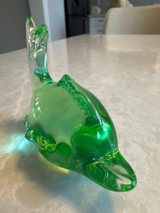 Glass dolphin paperweight - photo 5