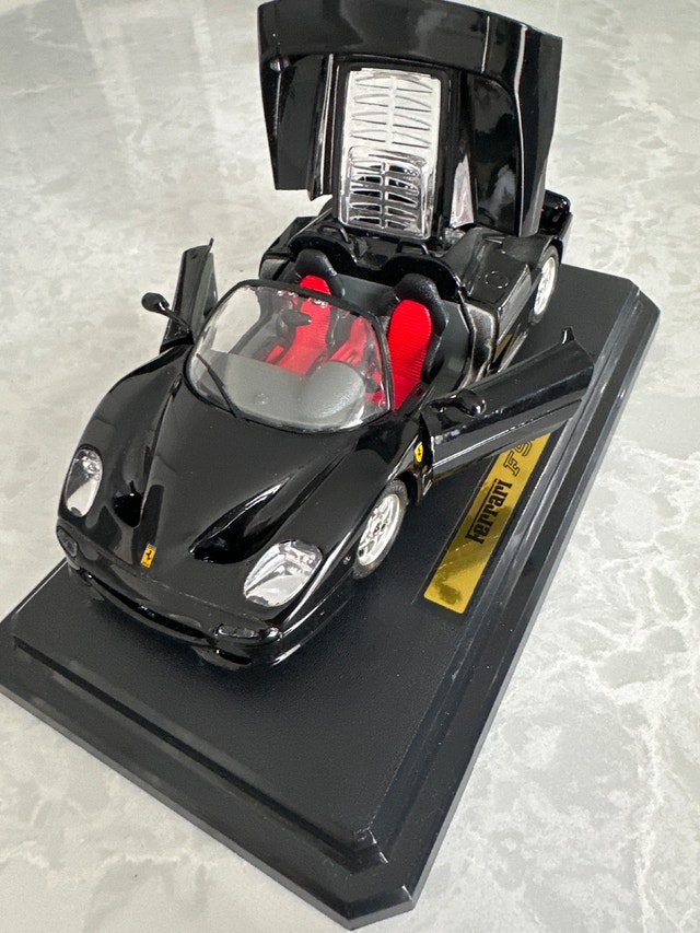 Rare Bburago 1:24 1995 Ferrari F50 Diecast Made in Italy - photo 5