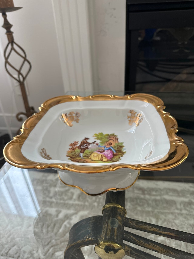 Pedestal Bowl Gold Accents