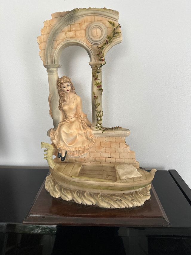 Capodimonte vintage figurine