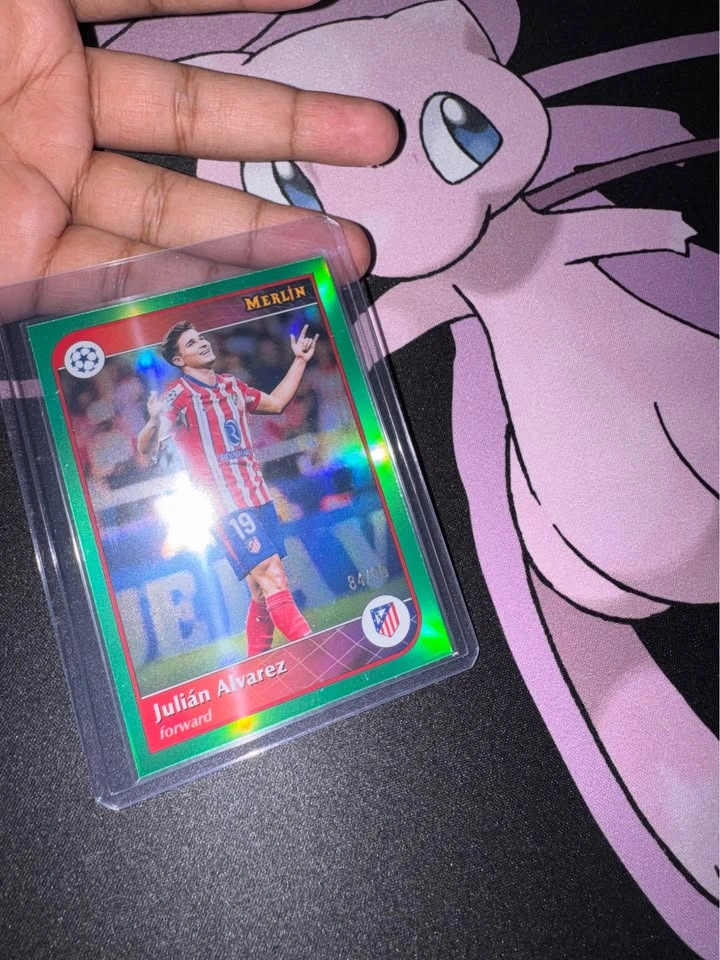 TOPPS Merlin Julián Alvarez Green Insert 84/99 #142 - photo 3