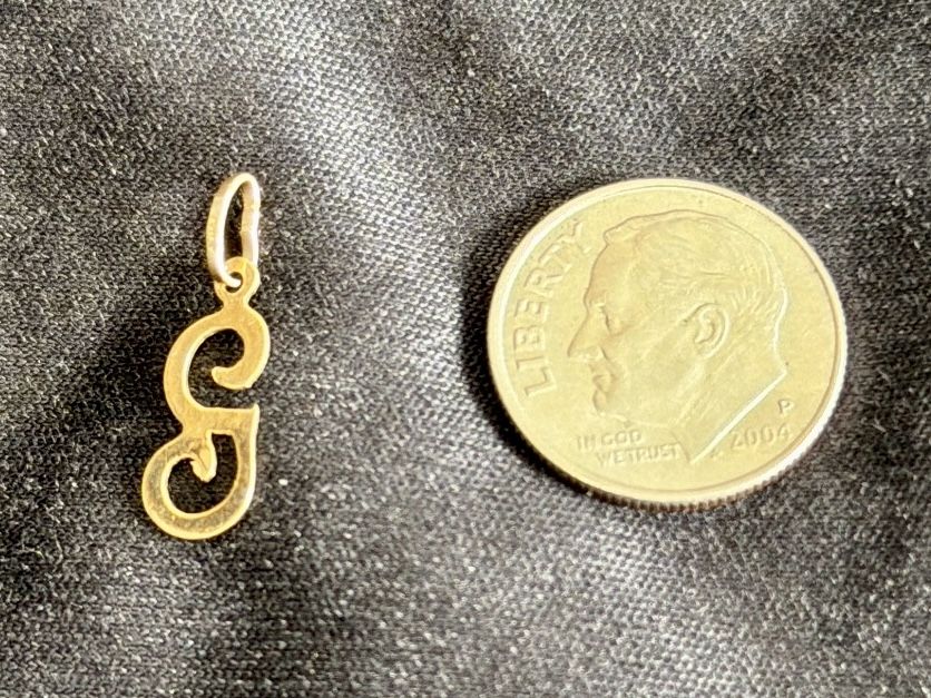 14K Yellow Gold Initial G Pendant (Lowercase Fancy Script) - photo 2