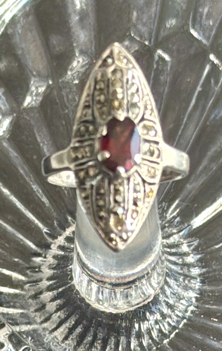 Sterling Silver Marcasite & Garnet Ring - Vintage
