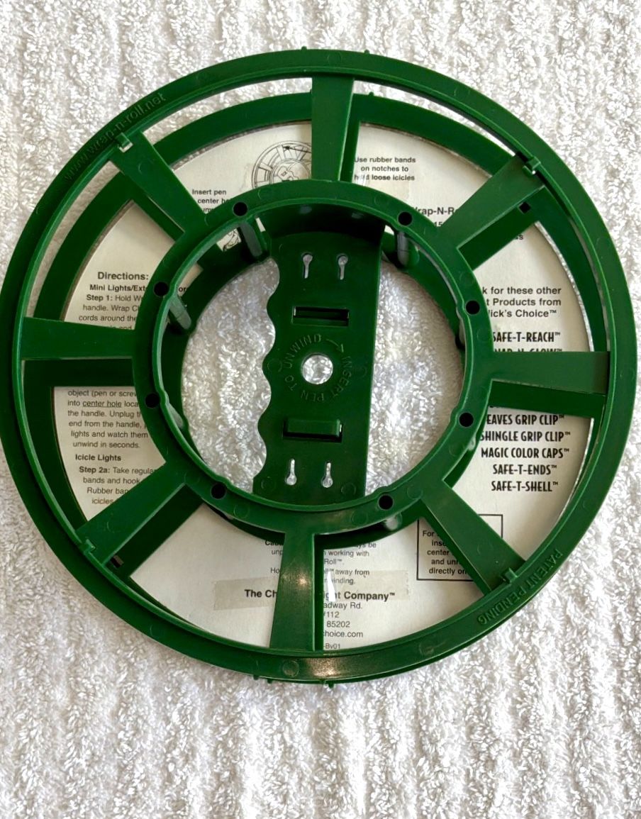 Christmas Light Reel-Wrap-N-Roll Storage Set of 2 - New - photo 5