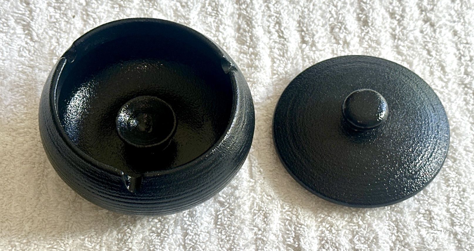 Black Ceramic Ashtray with Lid - Handmade - photo 2