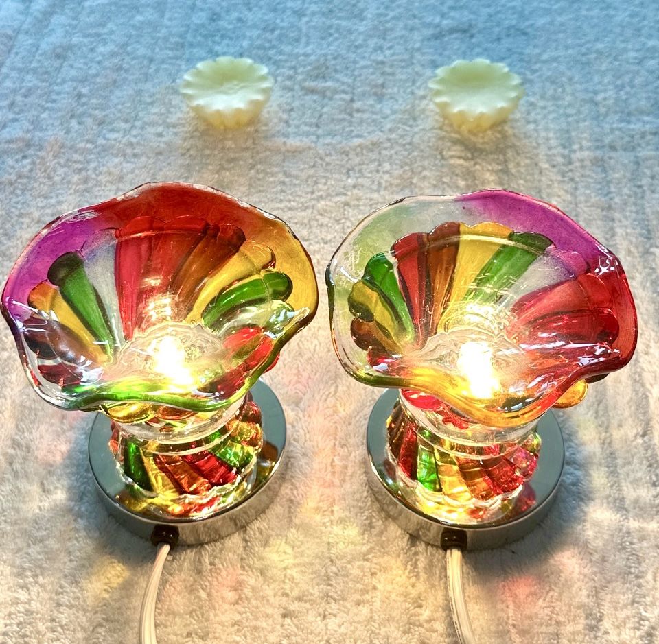 Rainbow Swirl Glass Electric Touch Control Dimmable Fragrance Oi