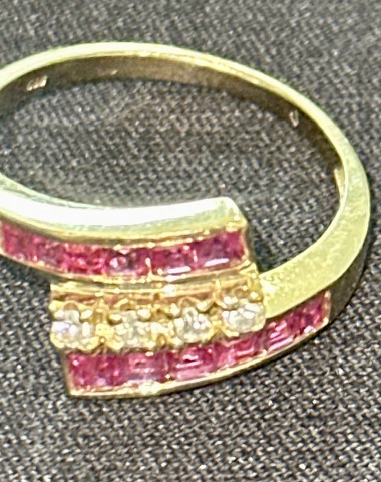 14K Diamond and Ruby Ring! Yellow Gold-Size 7-New! - photo 4