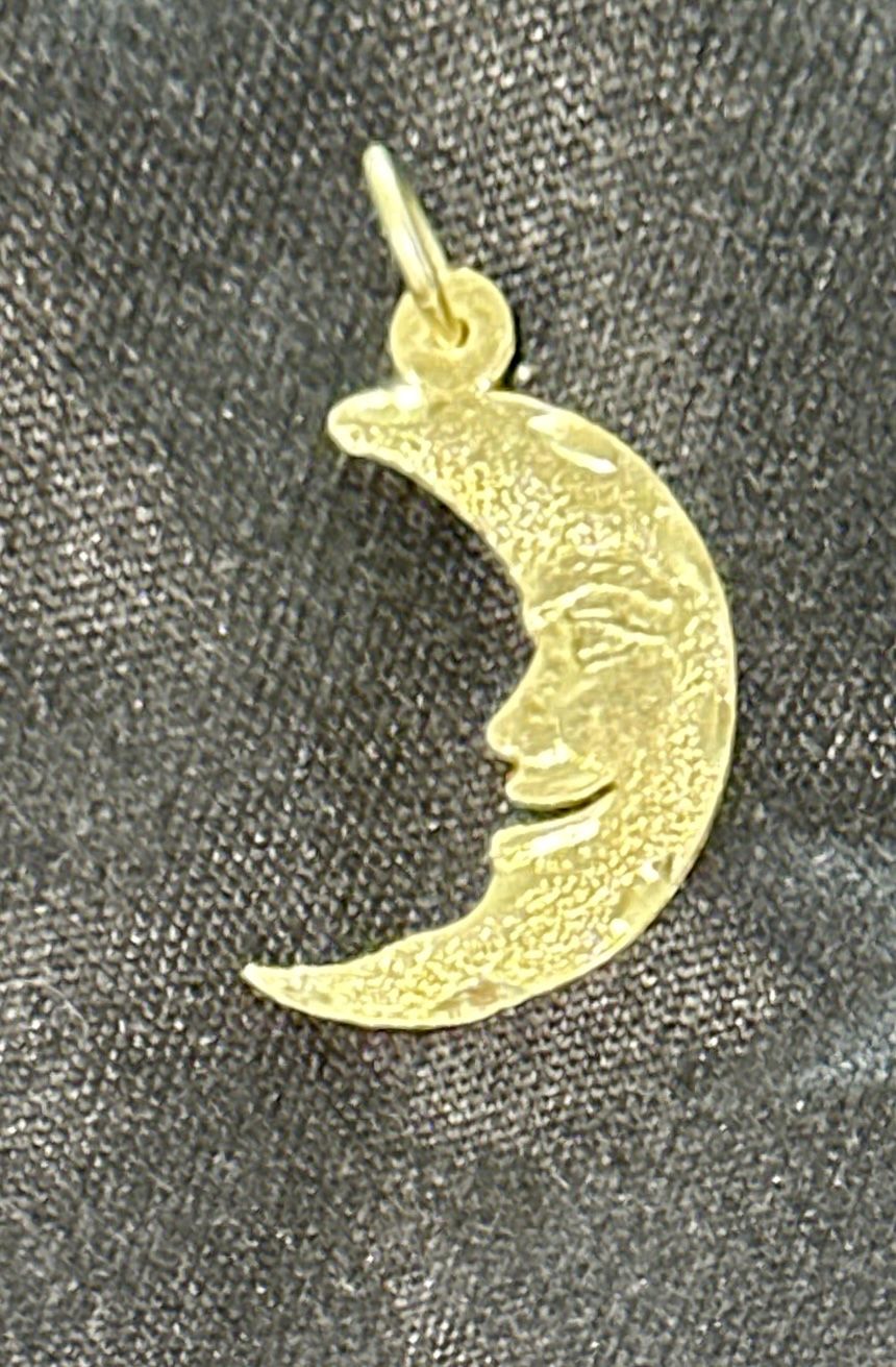 14K Yellow Gold Half Moon Pendant - Diamond Cut
