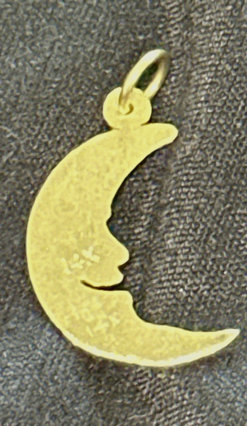 14K Yellow Gold Half Moon Pendant - Diamond Cut - photo 4