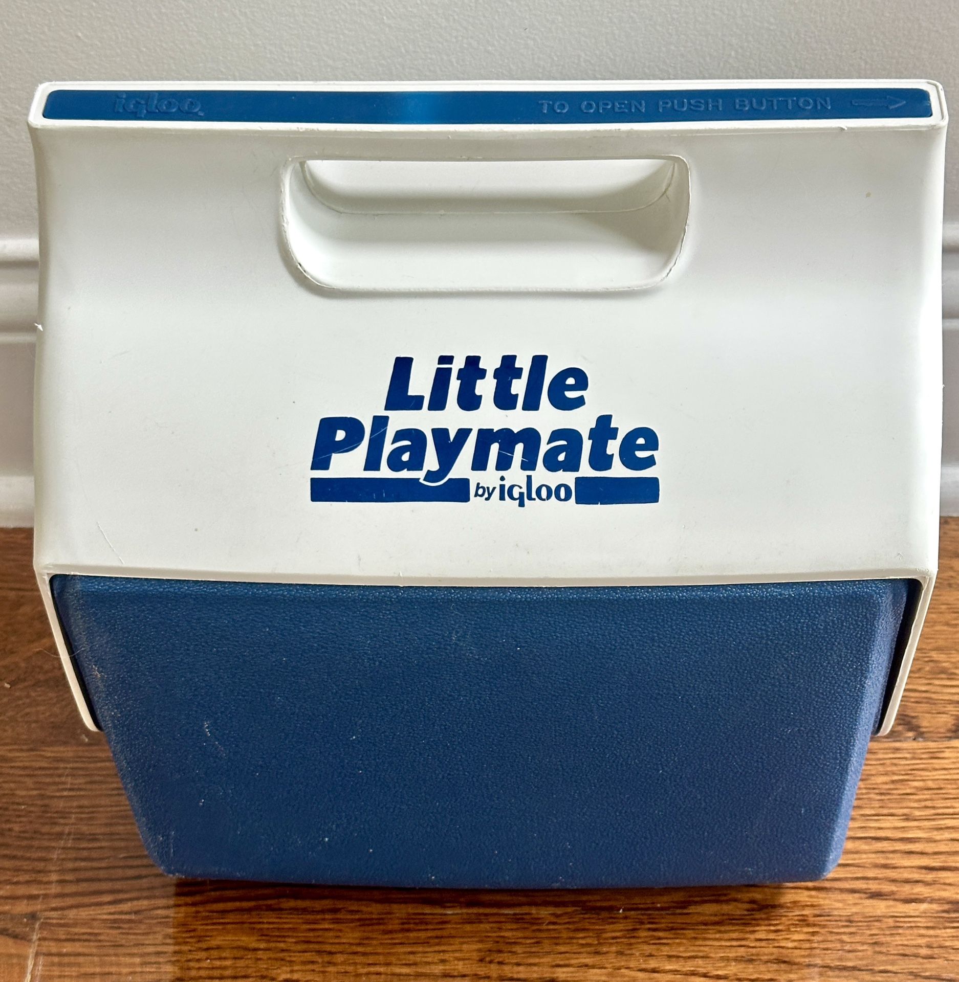Igloo Little Playmate Cooler - Blue/White - Great Condition!