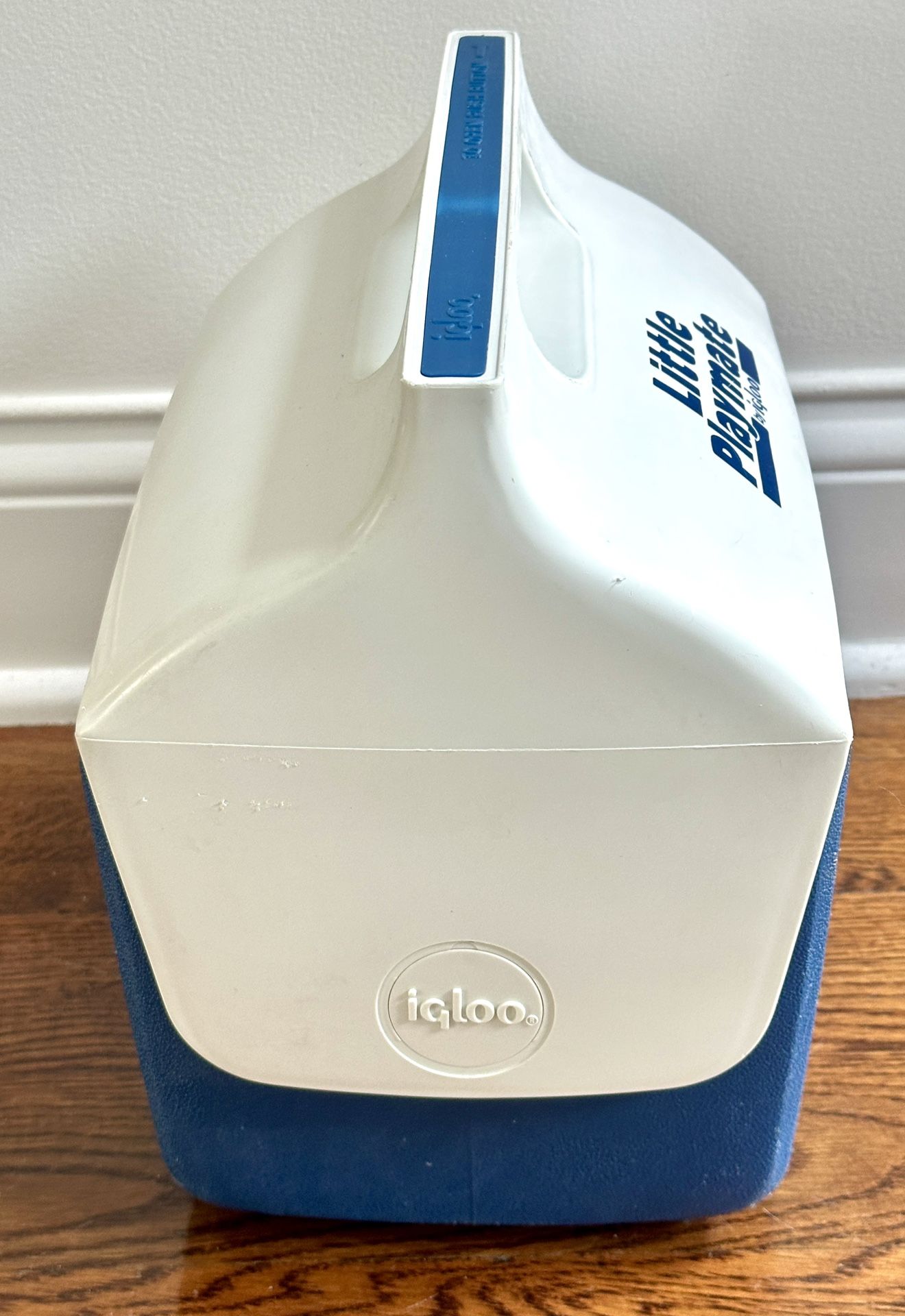 Igloo Little Playmate Cooler - Blue/White - Great Condition! - photo 4