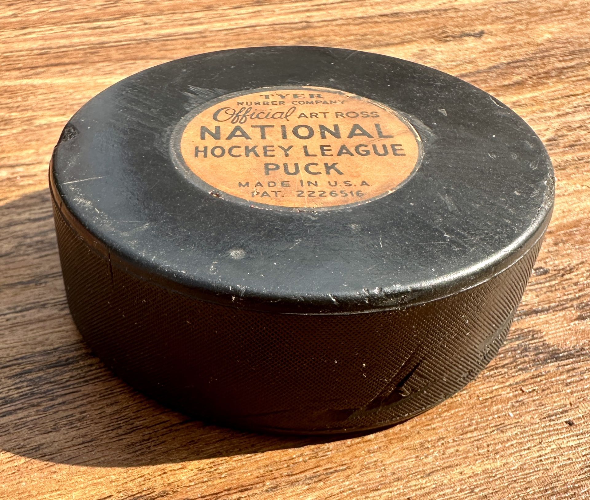 Art Ross NHL Official Puck - Tyer Rubber Co. Vintage - photo 3