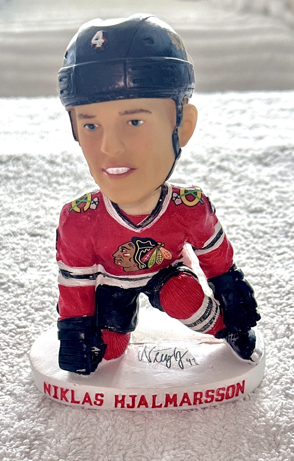 Chicago Blackhawks Niklas Hjalmarsson Bobblehead Collectable - photo 5