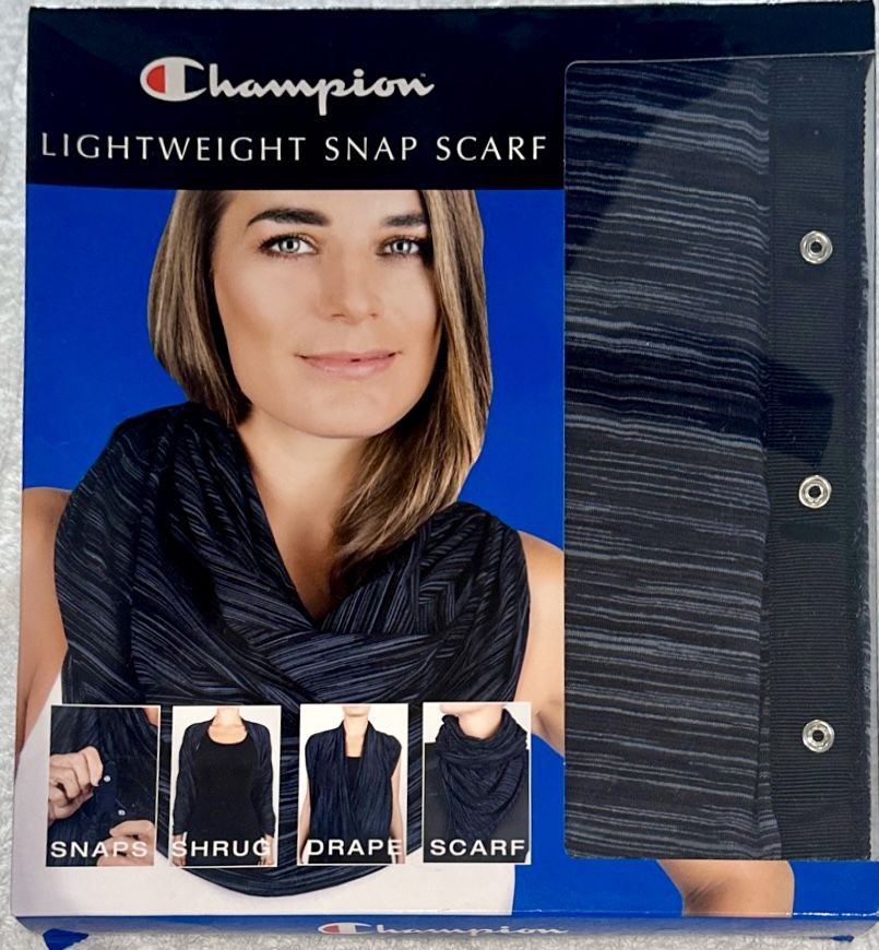 Champion Lightweight Snap Scarf! New in package!