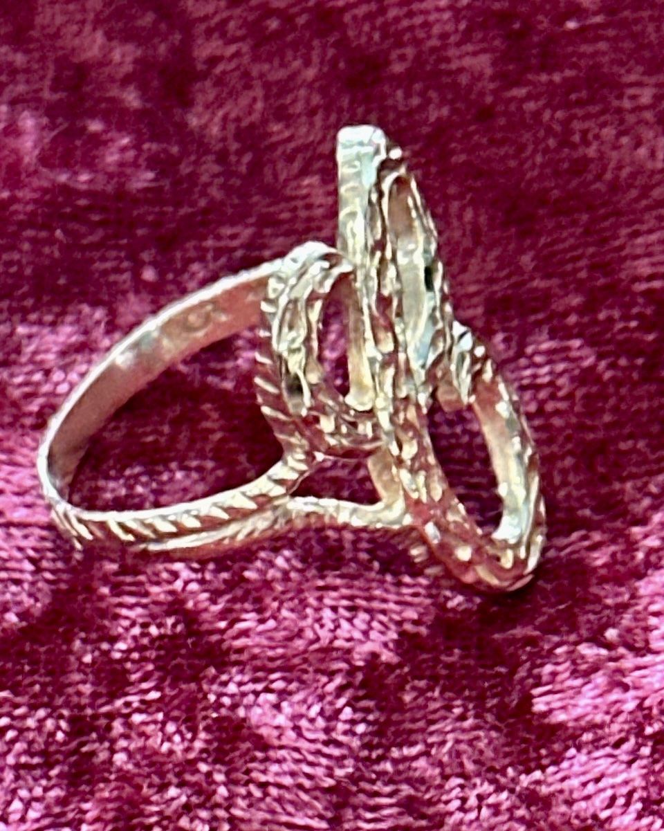 14K Solid Yellow Gold Initial Ring - C Cursive Diamond Cut - photo 4