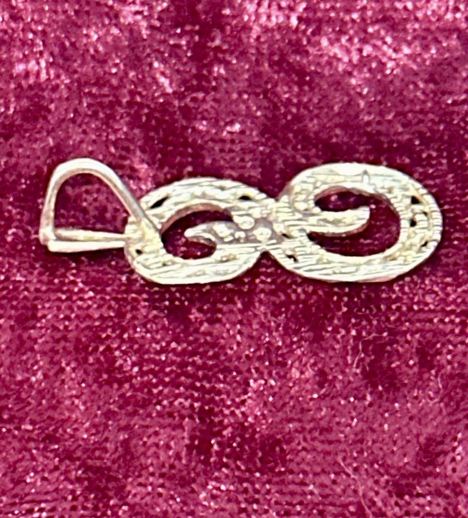 14K Solid Yellow Gold "S" Initial Pendant - Diamond Cut - photo 4
