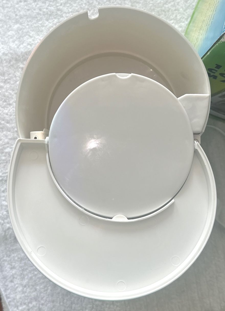 Toastmaster 10 Cup Coffee Maker - White, New in Box (No Carafe) - photo 4