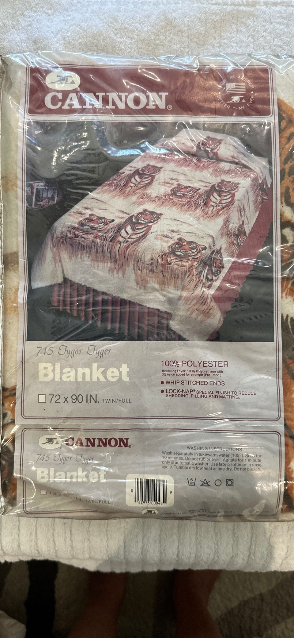 Cannon Twin/Full Polyester Blanket -Tiger 72 x 90 New Vintage - photo 2